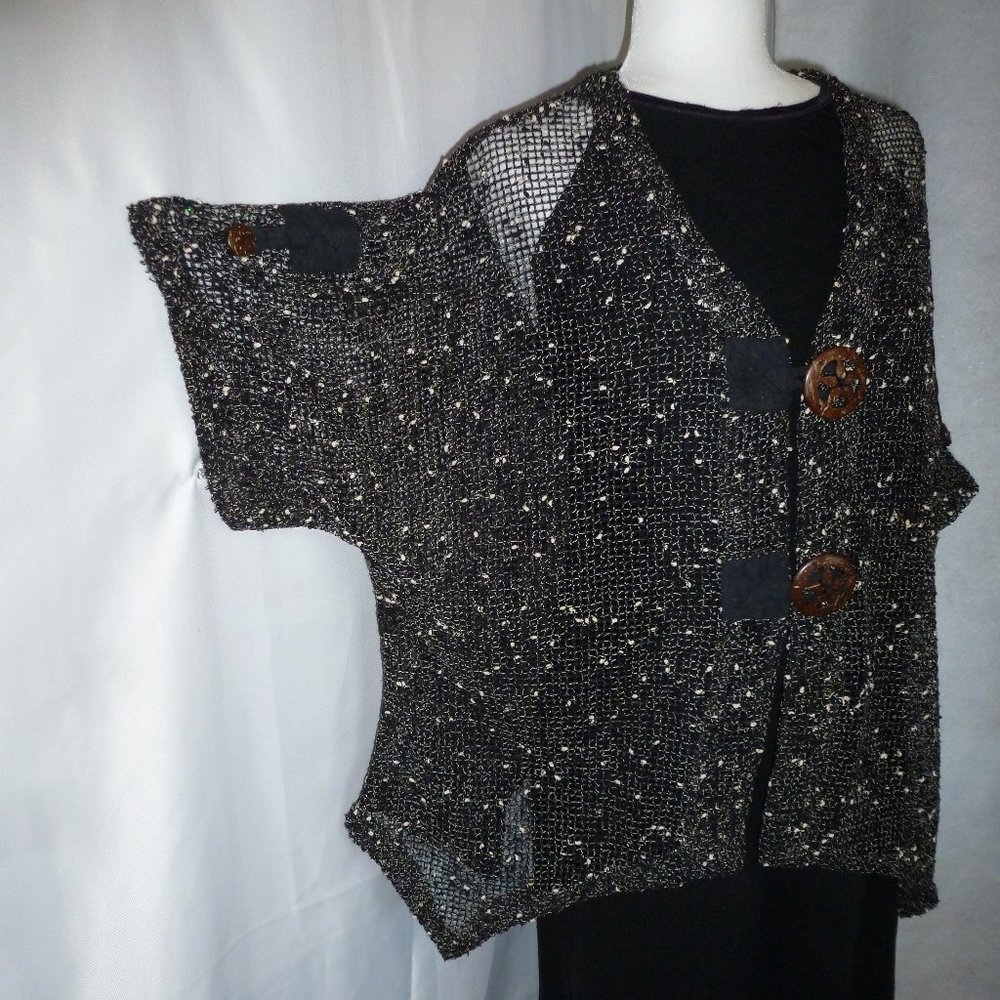 Unique Mirror Image knitted front button tunic top - Picture 3 of 12